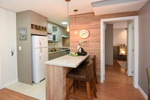 Η κουζίνα ή μικρή κουζίνα στο Rosa Edifício Prime Elegance