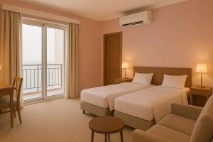 Fotografie z fotogalerie ubytování Grande Rosaline Hotel v destinaci Sragen