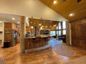 Kuchyň nebo kuchyňský kout v ubytování Meadow View Lodge