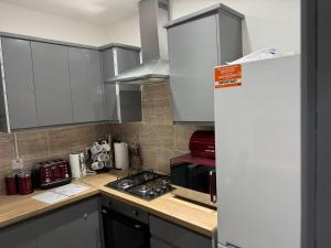 Η κουζίνα ή μικρή κουζίνα στο Chic Above Store +17 φωτογραφίες