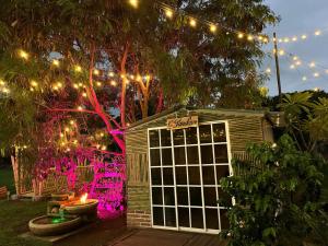 Κήπος έξω από το Cabaña PANDORA en los Ceibos