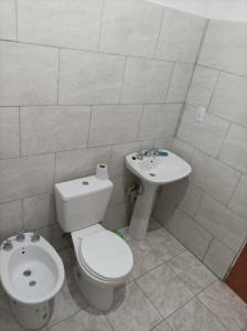 Ένα μπάνιο στο Finca El Itin & Cabañas +26 φωτογραφίες