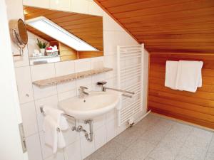 Koupelna v ubytování Rückzugsort in Mossautal-Hüttenthal + 32 fotografií