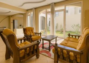 Χώρος καθιστικού στο Luxury apartment with garden view +2 φωτογραφίες