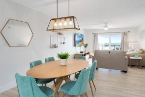 Posezení v ubytování Cocoa Beach Towers + 210 fotografií