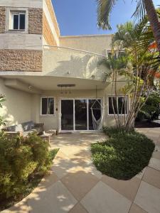 Budova, kde se prázdninový dům nachází