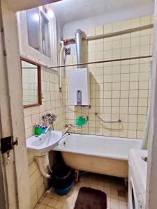 Koupelna v ubytování City center, Hospital Mechnikova, river, parks & restaurants