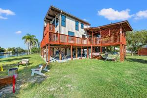 Κήπος έξω από το The Dogfish Dive Den!