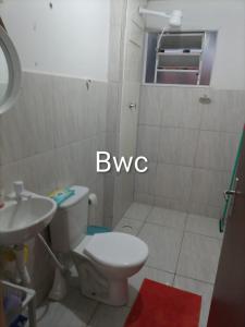 Et badeværelse på Lar Doce Lar