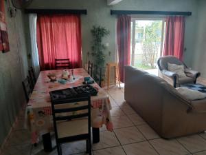 Χώρος καθιστικού στο Les Latanier Complex +5 φωτογραφίες