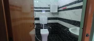 Ένα μπάνιο στο DayNight Residency by Bodhi Hideouts +57 φωτογραφίες