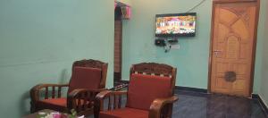 Μια τηλεόραση ή/και κέντρο ψυχαγωγίας στο DayNight Residency by Bodhi Hideouts