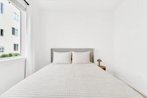 Φωτογραφία από το άλμπουμ του The Maple Muse Lux 1 Bed Townhome σε Τακόμα
