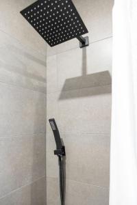 Koupelna v ubytování Chic & Cozy Condo in Manhattan with Free Parking & WiFi + 59 fotografií