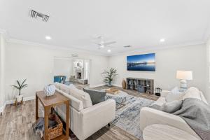 Posezení v ubytování 1109 Seminole Dr