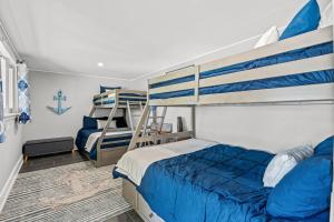 Postel nebo postele na pokoji v ubytování Mango Shores + 54 fotografií