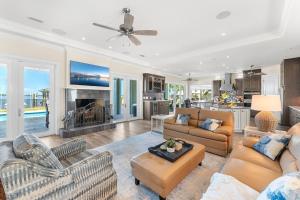 Posezení v ubytování 9 Willow Green Dr