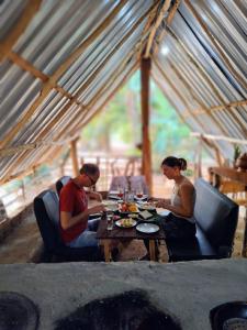 Гости Farming Tree House