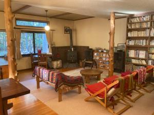 Χώρος καθιστικού στο Lodge Jotenki