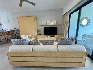 Et tv og/eller underholdning på 2-bedrooms choisy les bain