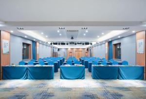 Konferenční prostory v ubytování Green Tree Inn Urumqi San'gong Metro Station Exit + 207 fotografií