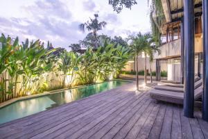 Zahrada ubytování Modern 1-br Loft With Art Deco Vibe Shared Pool