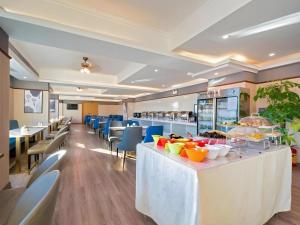 Jídlo v hotelu nebo okolí