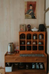 Příslušenství pro přípravu čaje a kávy v ubytování 月光寶盒旅店 Moonlight Hostel