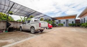 Budova, kde se hotel nachází + 22 fotografií