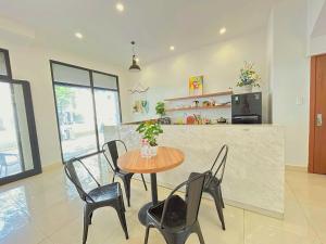 Kuchyň nebo kuchyňský kout v ubytování La Maison De DiNo