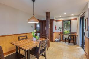 Χώρος καθιστικού στο Nihi Kai 806 condo