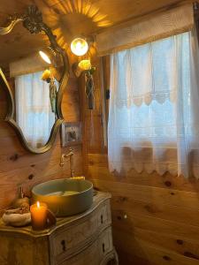 Fotografie z fotogalerie ubytování Roulotte insolite U tragulinu v destinaci Zonza