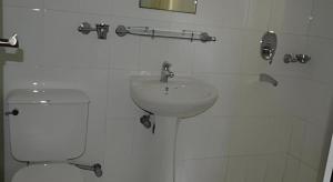 Koupelna v ubytování Hotel Norbu Sangpo