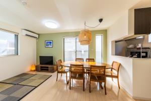 Kuchyň nebo kuchyňský kout v ubytování Jin's Place - 15m to Haneda & Shinagawa + 17 fotografií