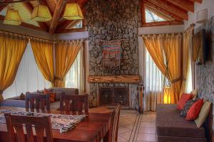 Lounge alebo bar v ubytovaní Paraiso de Montaña