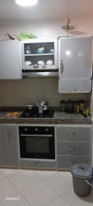 Nhà bếp/bếp nhỏ tại Zaafrani mohamed