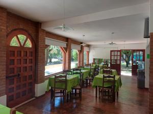 En restaurant eller et andet spisested på Hosteria Arture