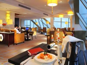 Jídlo v hotelu nebo okolí