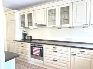 Kuchyň nebo kuchyňský kout v ubytování Haus Lindenstraße Lindenstraße 24