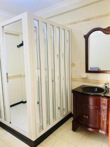 Φωτογραφία από το άλμπουμ του Oysterbay Retreat - 2-Bedroom Ocean View στο Νταρ ες Σαλάμ