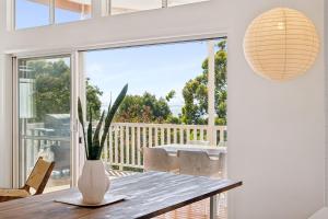 Galeriebild der Unterkunft Scarp n Sea, Sauna Views & Serene Coastal Comfort in Falcon