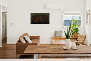 Galeriebild der Unterkunft Scarp n Sea, Sauna Views & Serene Coastal Comfort in Falcon