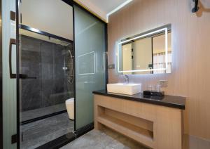 Ένα μπάνιο στο Yiyun Residence