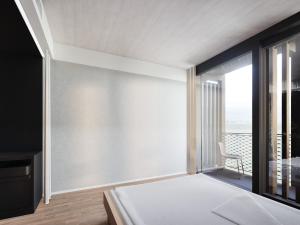 Ένα ή περισσότερα κρεβάτια σε δωμάτιο στο Hotel 1802 +5 φωτογραφίες