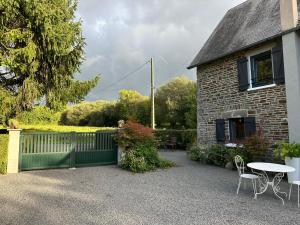 Zahrada ubytování Chez Stéphanie et Sylvain + 15 fotografií