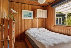 Ένα ή περισσότερα κρεβάτια σε δωμάτιο στο Coastal Family Retreat - 150M to the Beach