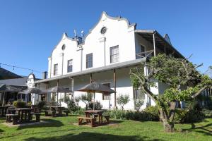 Το κτήριο όπου στεγάζεται  το ξενοδοχείο