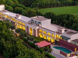 Hồ bơi trong/gần Sterling Amargarh Jodhpur