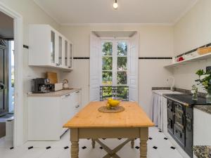 Η κουζίνα ή μικρή κουζίνα στο Espectacular casona indiana