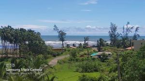 Galeriebild der Unterkunft Hotel Sohen Beach resort in Murūd + 12 Fotos